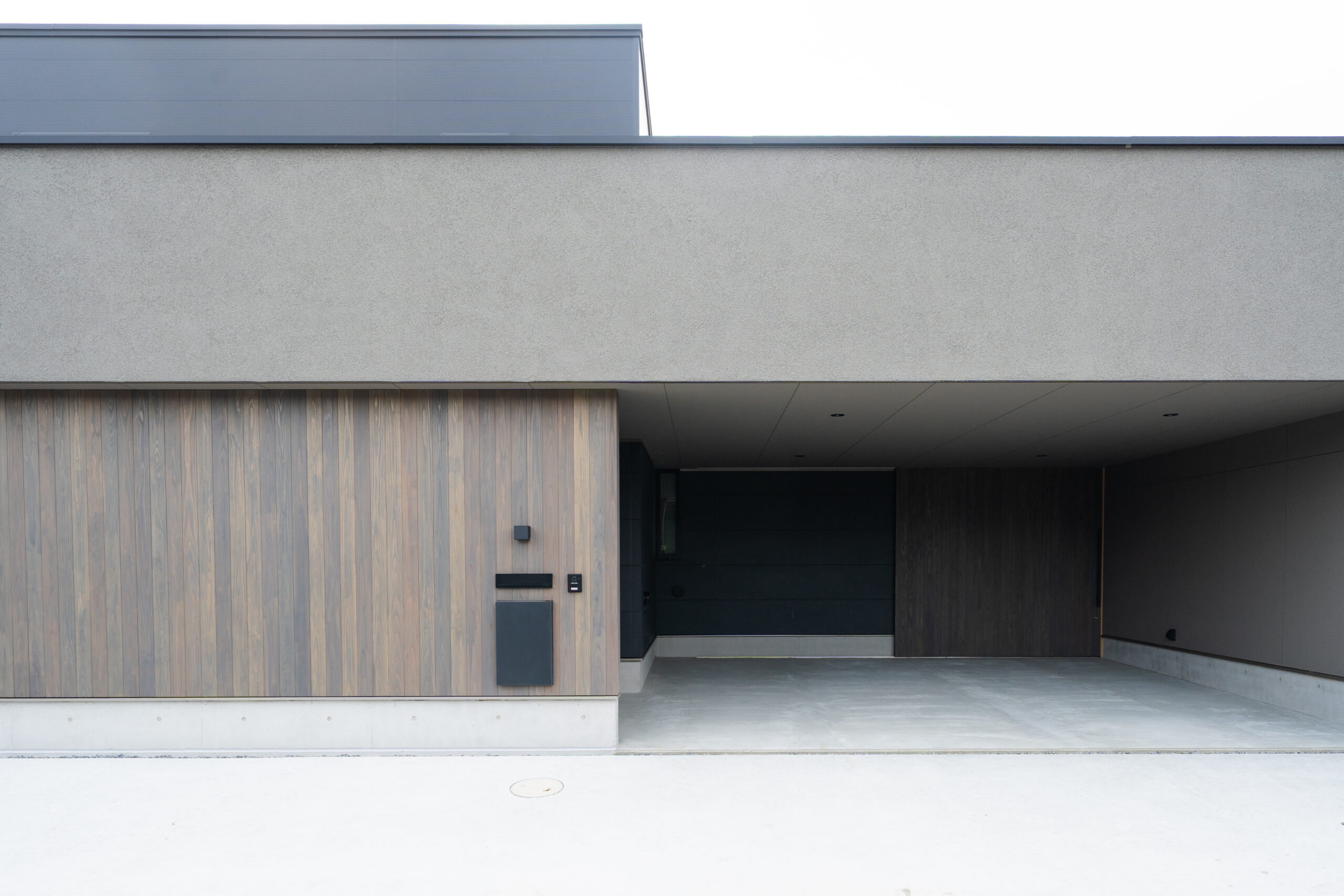 注文住宅　施工事例　ガレージハウス　インナーガレージ　ビルドインガレージ